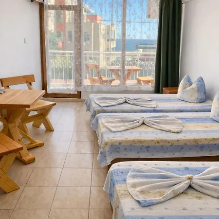 къщта за гости «уют» Konukevi *